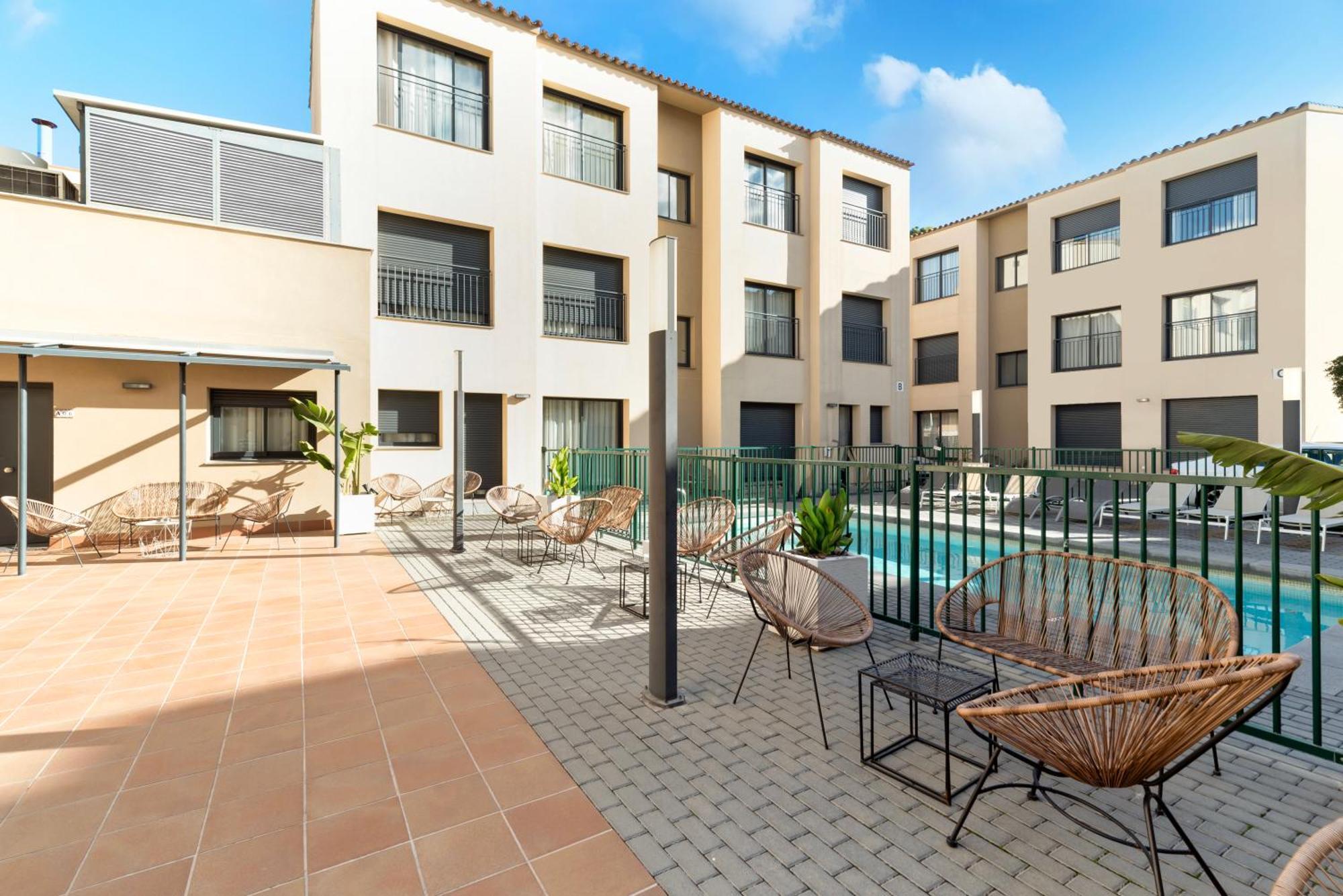 Castell Beach Aparthotel Castelldefels Eksteriør bilde